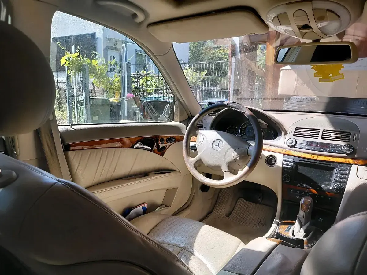 Gebraucht Mercedes E320 224 PS (164 kW) 2004 Blau Kombi