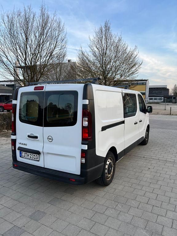 Gebraucht Opel Vivaro 90 PS (66 kW) 2015 Weiß Van / Kleinbus
