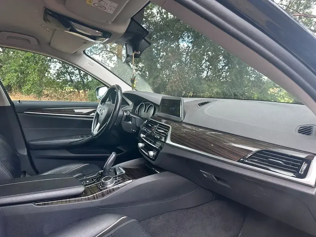 Gebraucht BMW 525 Luxury Line 231 PS (169 kW) 2018 Schwarz Kombi