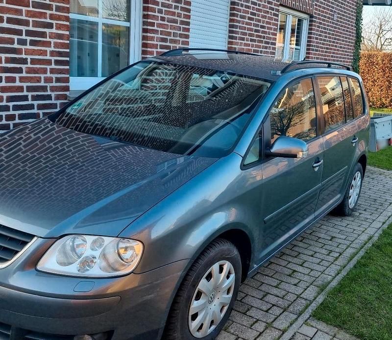 Gebraucht VW Touran 105 PS (77 kW) 2004 Grau Van / Kleinbus