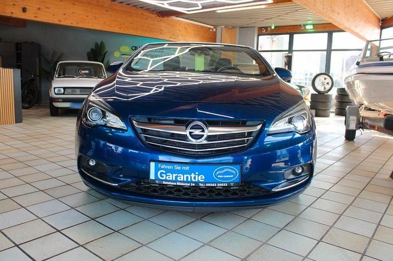 Gebraucht Opel Cascada Innovation 165 PS (121 kW) 2014 Blau Cabrio