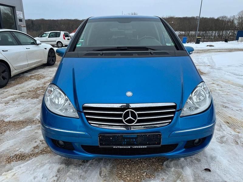 Gebraucht Mercedes A180 109 PS (80 kW) 2007 Blau Van / Kleinbus