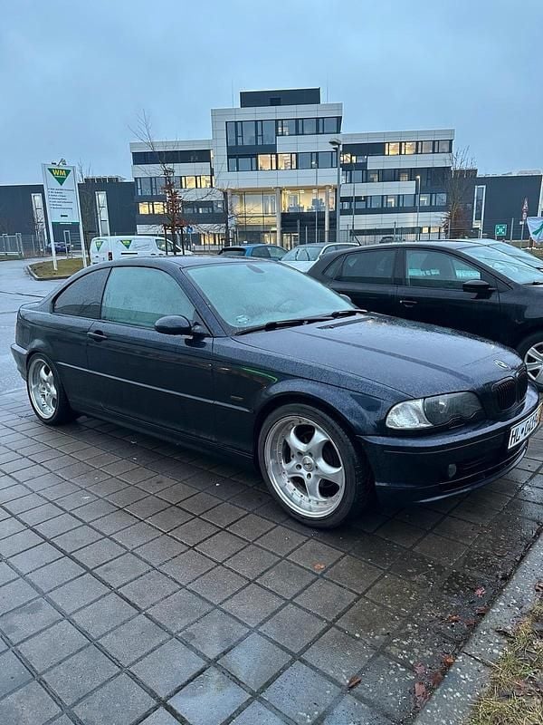 Gebraucht BMW 320 150 PS (110 kW) 2001 Blau Coupé