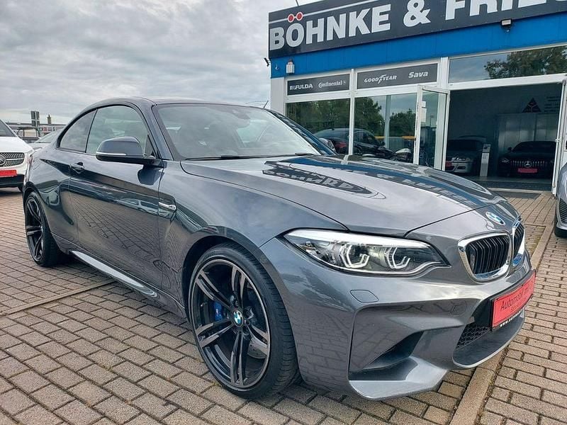 Grau Gebraucht 2018 BMW M2 Performance Coupé | 38.199 € (Guter Preis) - Bild 1/4