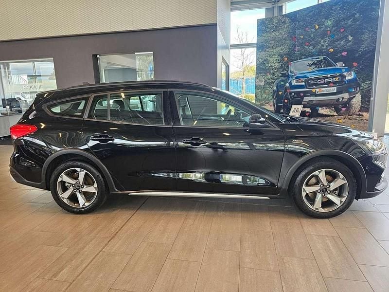 Agate black Gebraucht 2021 Ford Focus Active Kombi | 18.990 € (Fairer Preis) - Bild 1/4