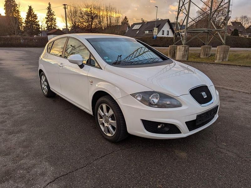 Gebraucht Seat Leon 105 PS (77 kW) 2010 Weiß Limousine