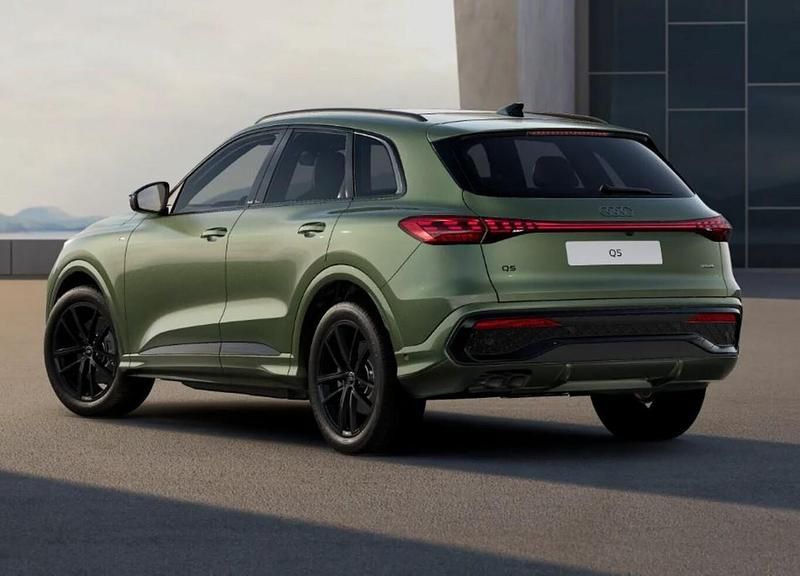 Neu Audi Q5 S-Line 204 PS (150 kW) 2025 Distriktgrün metallic SUV