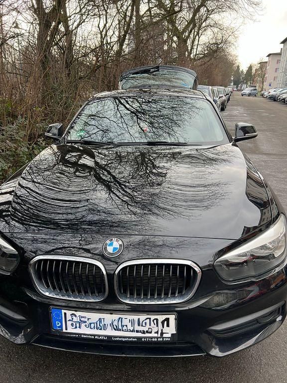 Gebraucht BMW 116 Advantage 109 PS (80 kW) 2016 Schwarz Kleinwagen