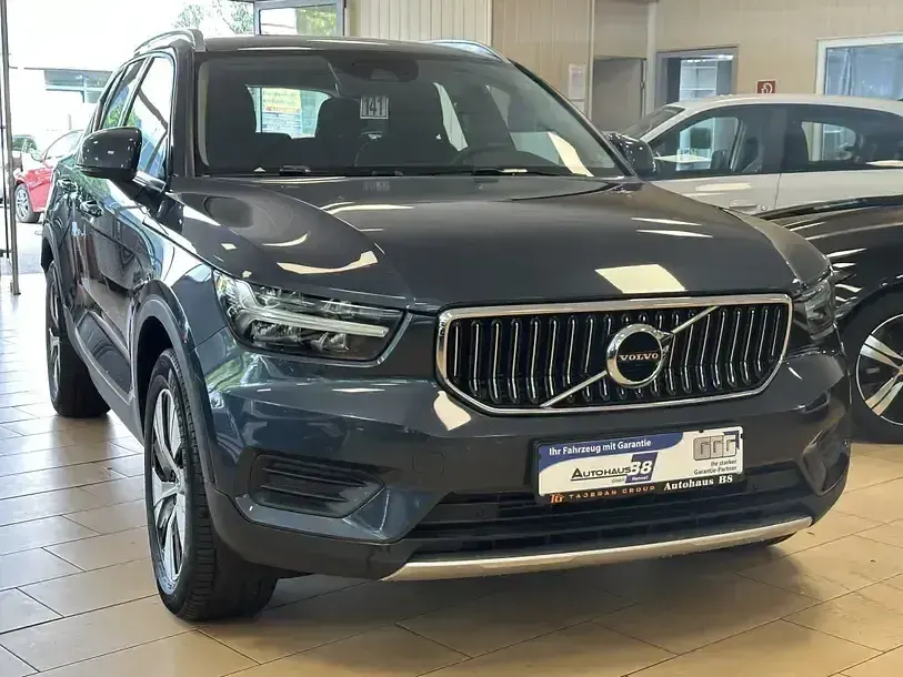 Gebraucht Volvo XC40 Inscription 129 PS (94 kW) 2021 Blau SUV