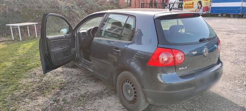 Gebraucht VW Golf V 105 PS (77 kW) 2007 Blau Limousine