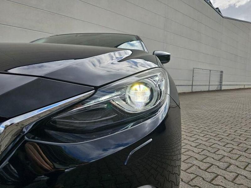 Gebraucht Mazda 3 Nakama 120 PS (88 kW) 2016 Onyxschwarz metallic Limousine
