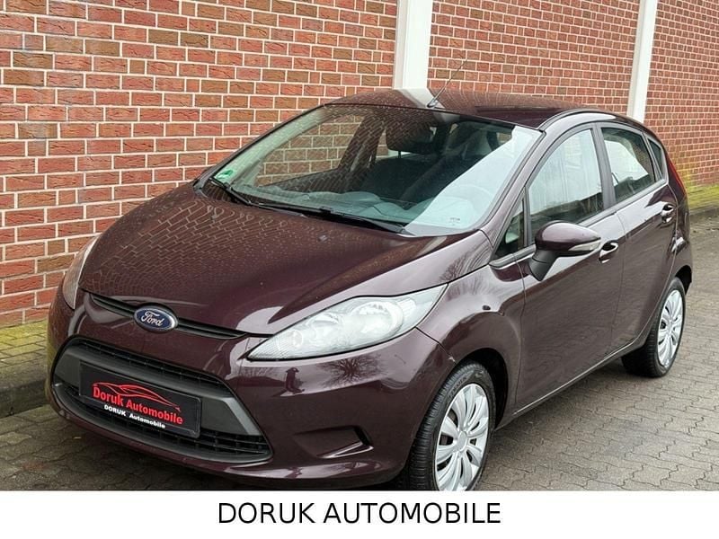 Gebraucht Ford Fiesta 60 PS (44 kW) 2011 Violet Kleinwagen