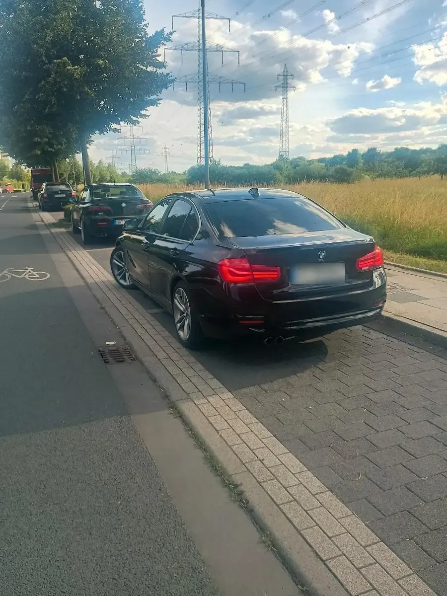 Gebraucht BMW 320 184 PS (135 kW) 2016 Schwarz Limousine