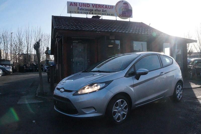 Silber Gebraucht 2009 Ford Fiesta Trend Kleinwagen | 1.890 € (Fairer Preis) - Bild 1/4