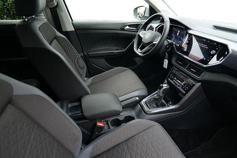 Gebraucht VW T-Cross Style 110 PS (80 kW) 2023 Silber SUV
