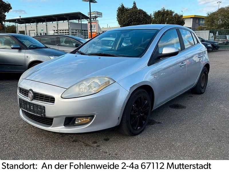 Gebraucht Fiat Bravo Dynamic 90 PS (66 kW) 2007 Grau Kleinwagen
