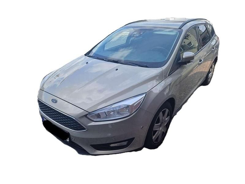 Silber Gebraucht 2015 Ford Focus Kombi | 5.999 € (Superpreis) - Bild 1/4