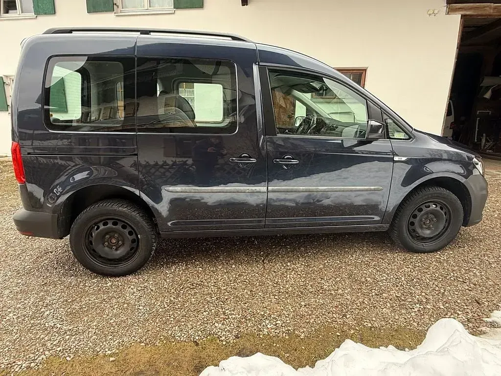 Gebraucht VW Caddy 122 PS (89 kW) 2019 Blau Van / Kleinbus