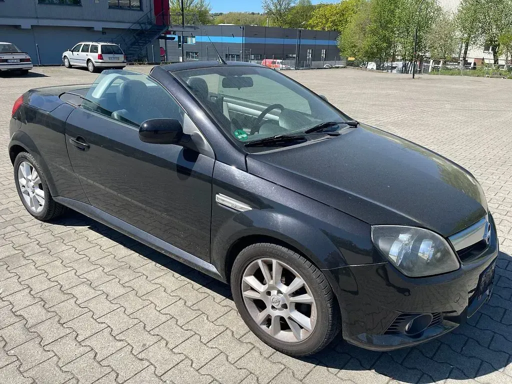 Gebraucht Opel Tigra 90 PS (66 kW) 2007 Schwarz Cabrio