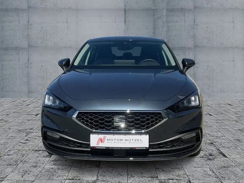 Gebraucht Seat Leon 150 PS (110 kW) 2026 Grau Limousine