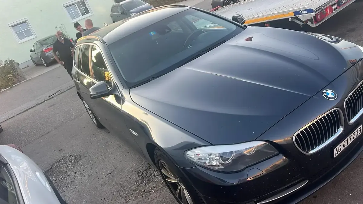 Gebraucht BMW 523 204 PS (150 kW) 2011 Grau Limousine