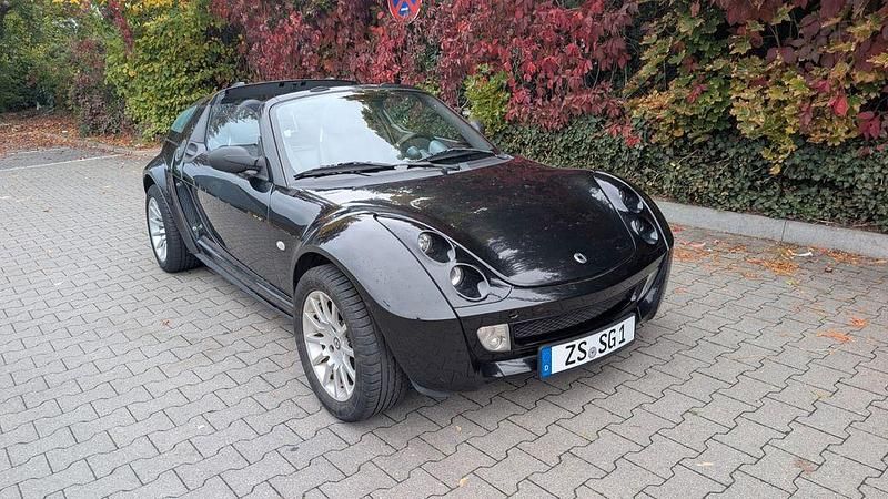 Schwarz Gebraucht 2004 Smart Roadster Cabrio | 3.999 € (Etwas zu teuer) - Bild 1/4