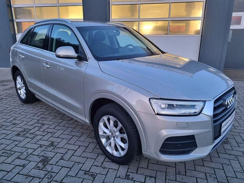 Gebraucht Audi Q3 Design 184 PS (135 kW) 2016 Cuveesilber SUV
