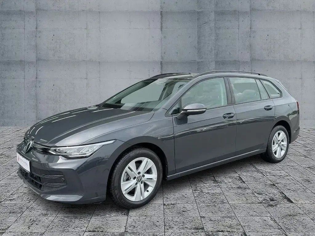 Gebraucht VW Golf VIII Life 116 PS (85 kW) 2025 Uranograu Kombi