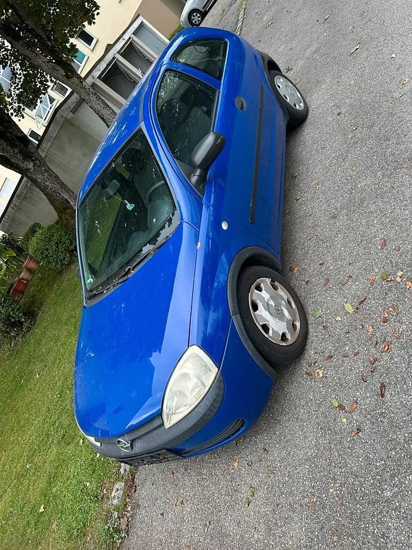 Blau Gebraucht 2001 Opel Corsa Comfort Kleinwagen | 500 € (Superpreis) - Bild 1/4