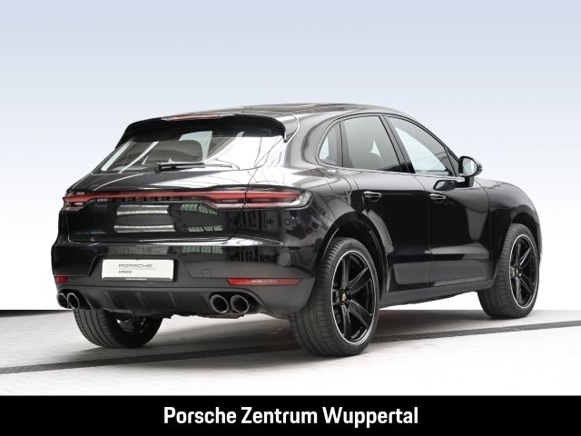 Gebraucht Porsche Macan 245 PS (180 kW) 2019 Tiefschwarzmetallic SUV