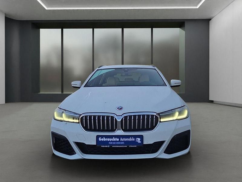 Gebraucht BMW 540 Performance 333 PS (244 kW) 2022 Weiß Limousine