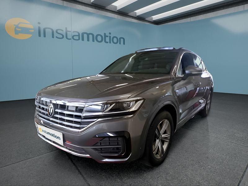 Grau Gebraucht 2023 VW Touareg SUV | 57.149 € (Fairer Preis) - Bild 1/4