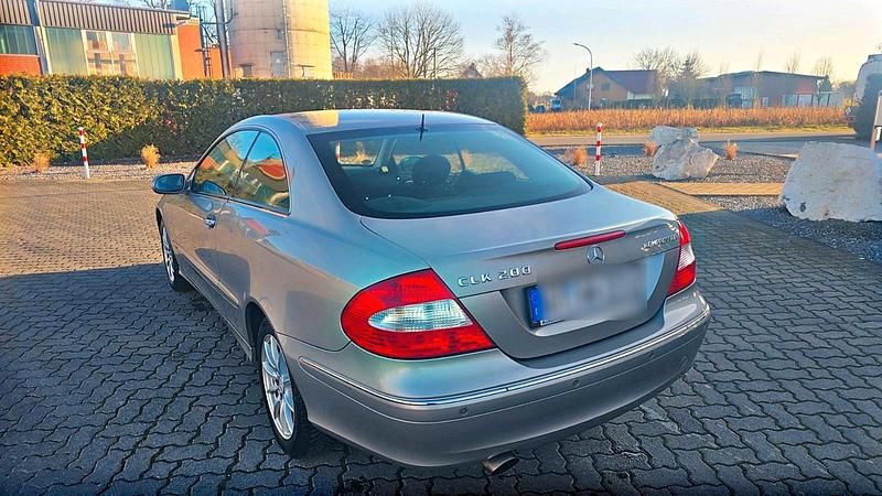 Gebraucht Mercedes CLK200 Elegance 163 PS (119 kW) 2006 Grau Coupé