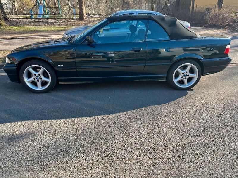 Grün Gebraucht 1997 BMW 320 Cabriolet Cabrio | 7.900 € (Etwas zu teuer) - Bild 1/2