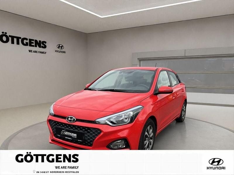 Rot Gebraucht 2020 Hyundai i20 Trend Limousine | 12.690 € (Guter Preis) - Bild 1/4