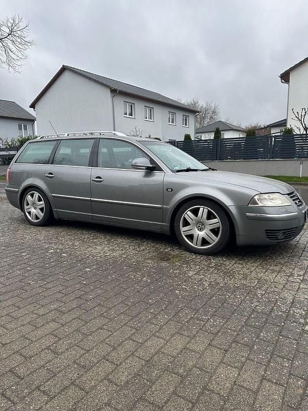 Gebraucht VW Passat 275 PS (202 kW) 2001 Grau Kombi