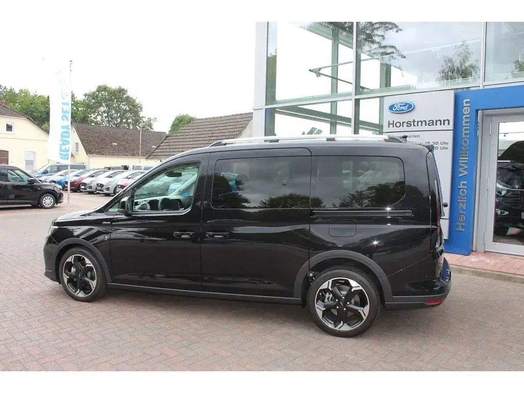 Neu Ford Grand Tourneo Connect Active 122 PS (89 kW) 2026 Schwarz Van / Kleinbus