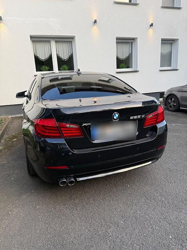 Gebraucht BMW 525 218 PS (160 kW) 2014 Schwarz Limousine