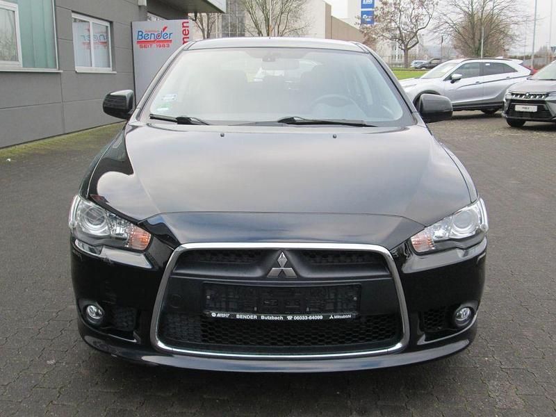 Gebraucht Mitsubishi Lancer 117 PS (86 kW) 2012 Schwarz Limousine