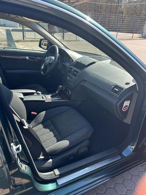 Gebraucht Mercedes C220 170 PS (125 kW) 2008 Grün Coupé