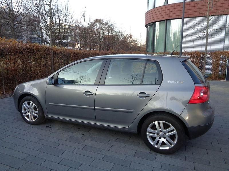 Gebraucht VW Golf 80 PS (58 kW) 2007 Grau Limousine