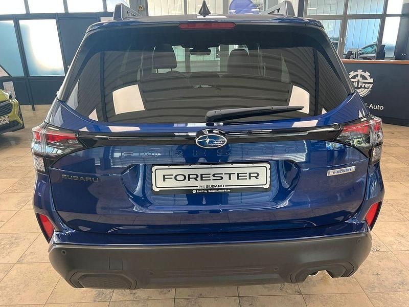Neu Subaru Forester Exclusive+ 136 PS (100 kW) 2026 Blau SUV