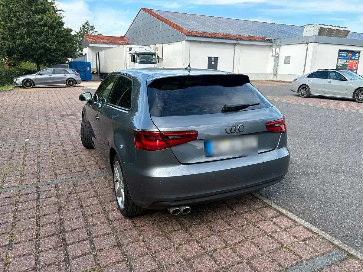 Gebraucht Audi A3 150 PS (110 kW) 2014 Grau Coupé
