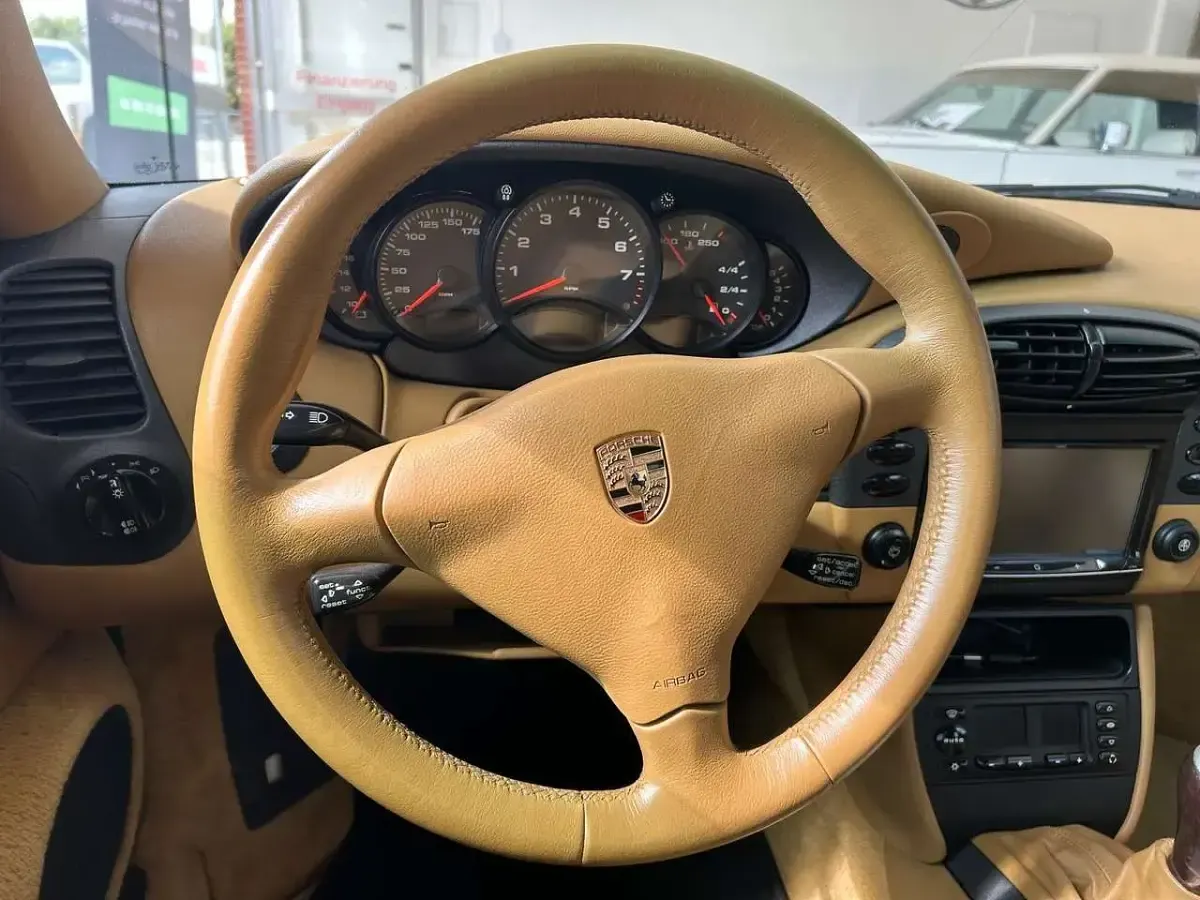 Gebraucht Porsche 911 Carrera 4 300 PS (220 kW) 1999 Arenarotmetallic Coupé