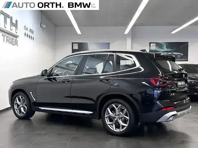Gebraucht BMW X3 Performance 275 PS (202 kW) 2024 Saphirschwarz SUV