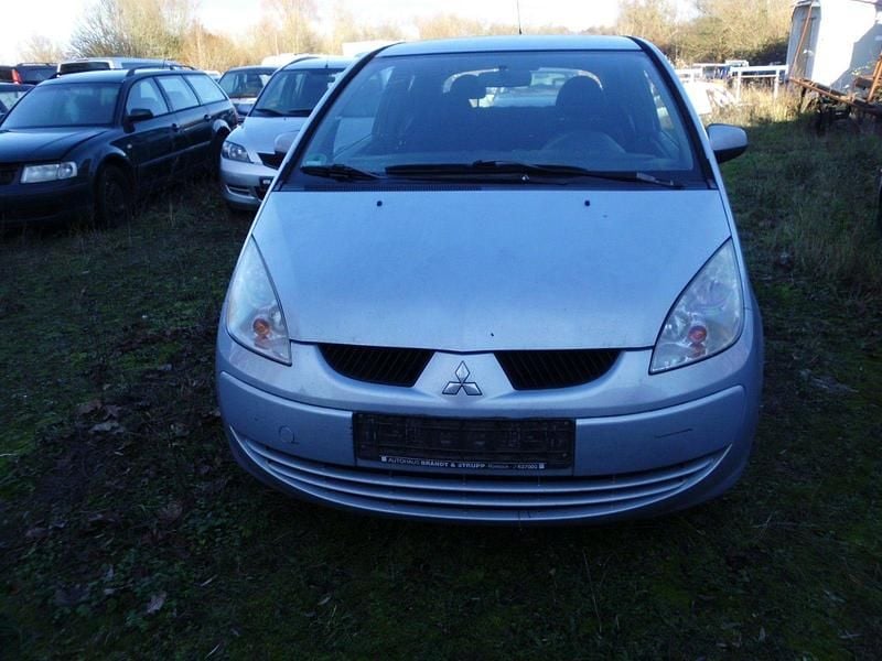 Gebraucht Mitsubishi Colt Invite 95 PS (69 kW) 2006 Blau Kleinwagen