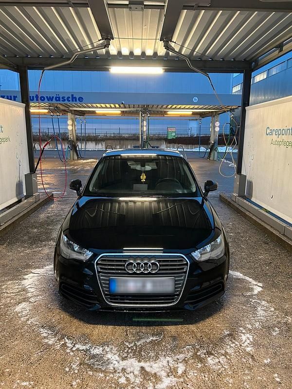 Gebraucht Audi A1 S-Line 86 PS (63 kW) 2011 Schwarz Kleinwagen
