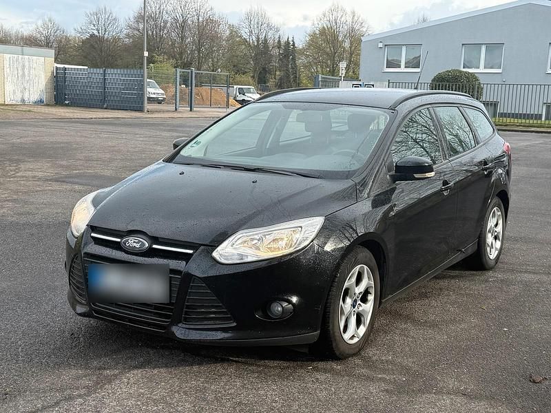 Gebraucht Ford Focus 116 PS (85 kW) 2012 Schwarz Kombi
