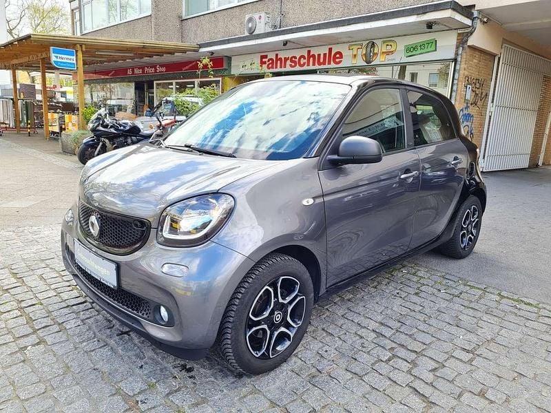 Gebraucht Smart ForFour Passion 90 PS (66 kW) 2018 Grau Kleinwagen