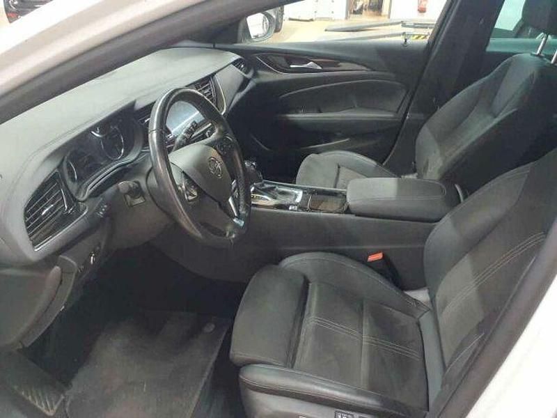 Gebraucht Opel Insignia Business 174 PS (127 kW) 2022 Jade weiß Kombi